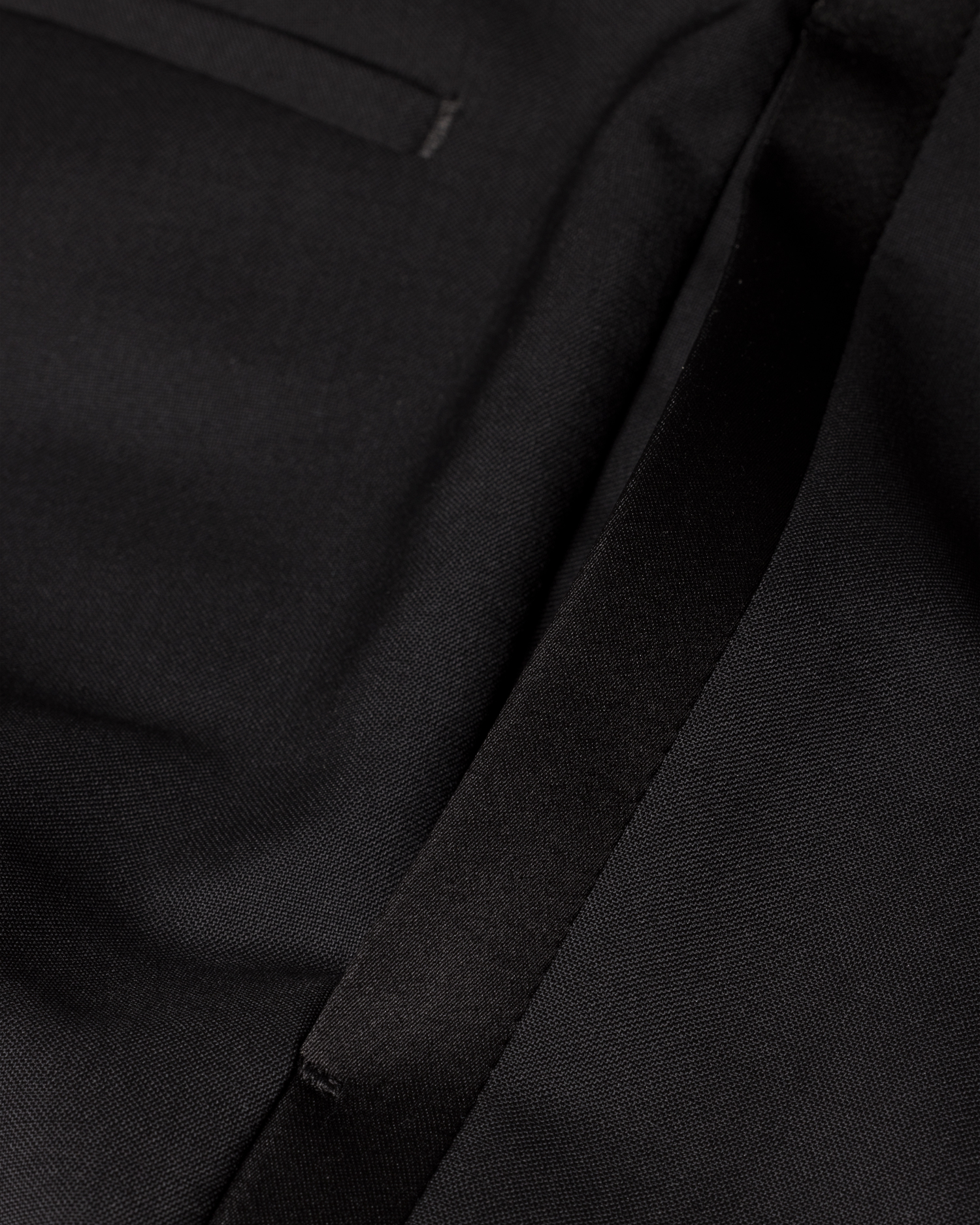 Paul Smith Men's Black Slim-Fit Wool And Mohair-Blend Evening Trousers ...