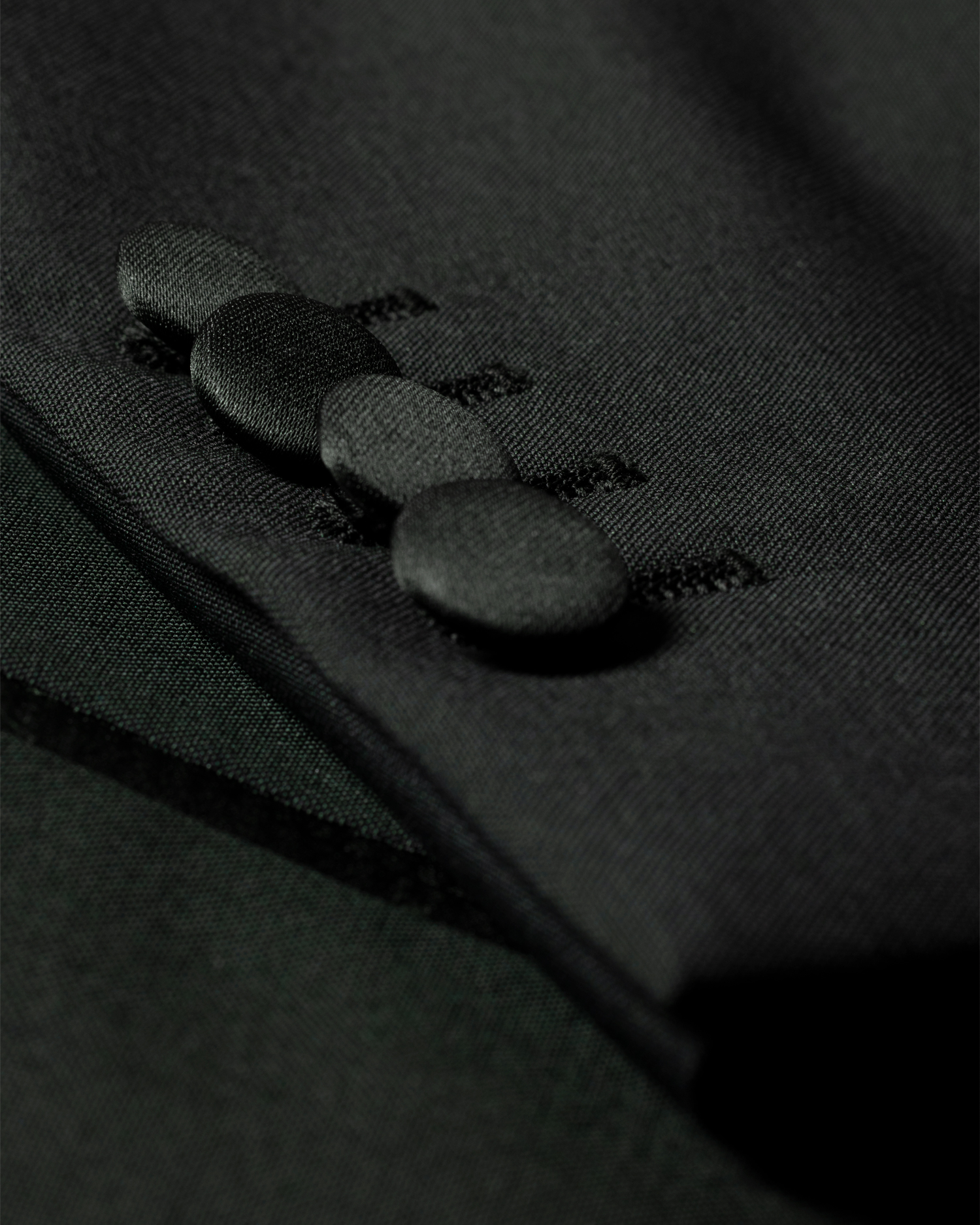 Men's Tailored-Fit Dark Green Wool-Mohair Evening Blazer Men's Tailored-Fit Dark Green Wool-Mohair Evening Blazer